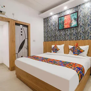 *** Hotel Fabhotel Rainbow Near Igi Airport India